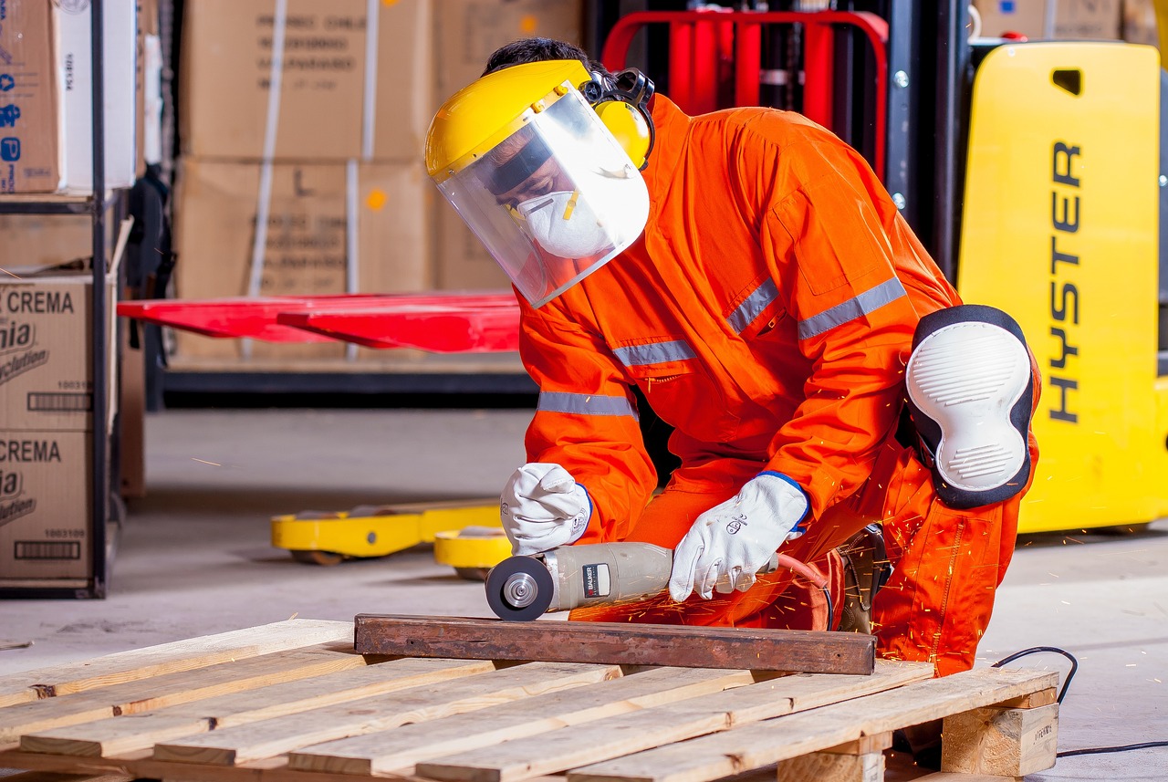 industrial-1636388_1280 Sicurezza sul luogo di lavoro ed onere probatorio
